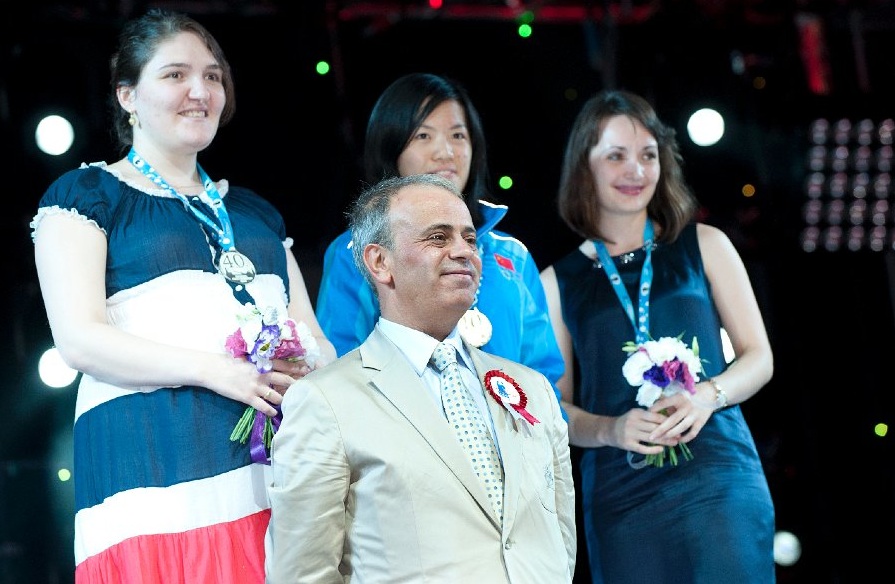 2012ChessOlympiadClosingCeremonyAliNihatYaziciPhotobyDavidLlada